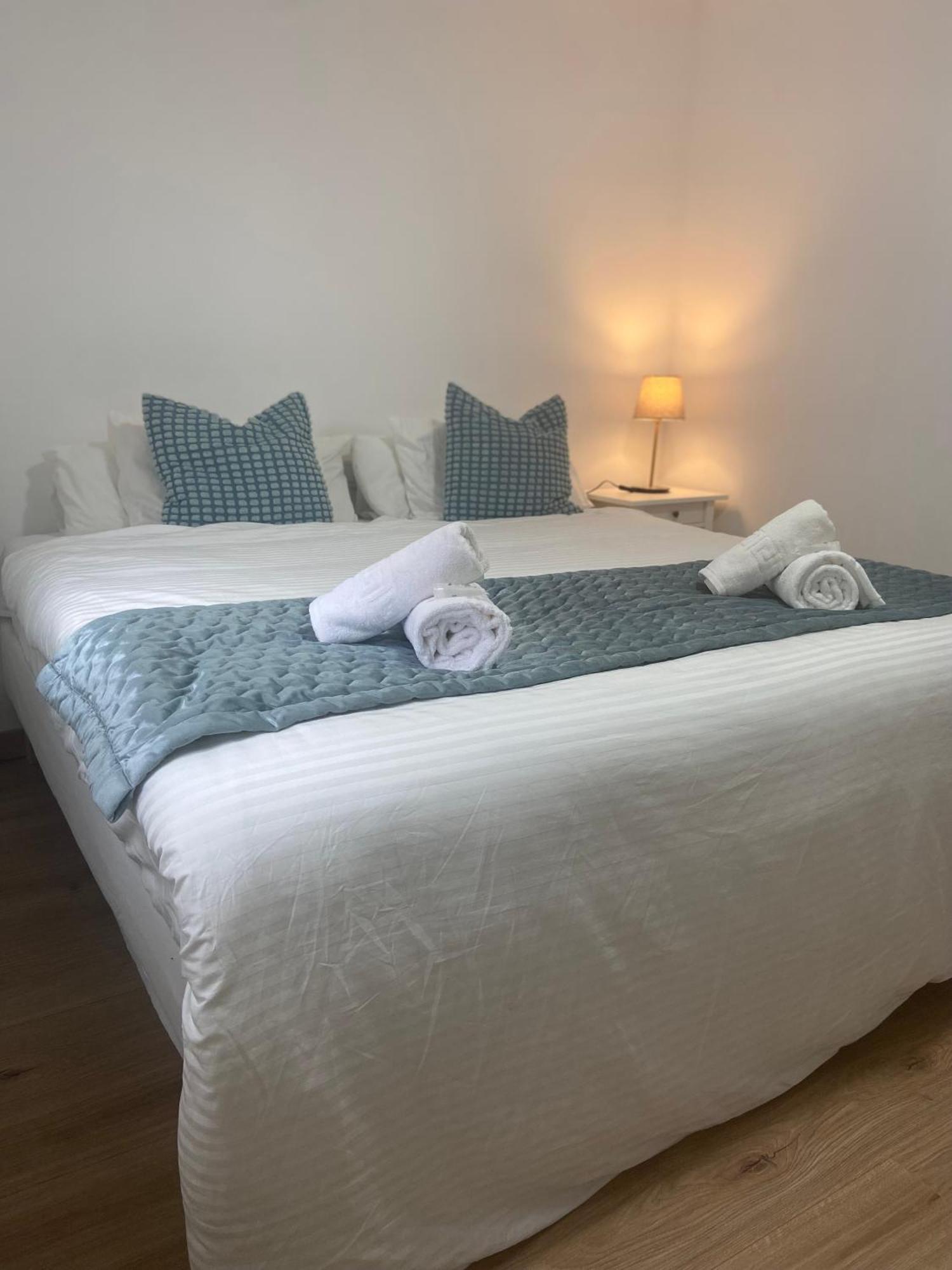 Dh Apartamento Turistico Кангас-де-Оніс Екстер'єр фото